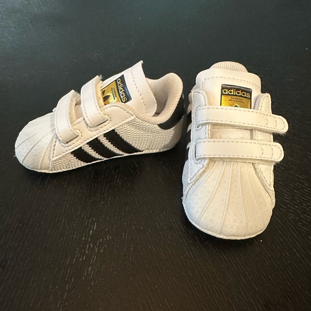 Adidas Superstar Sneakers